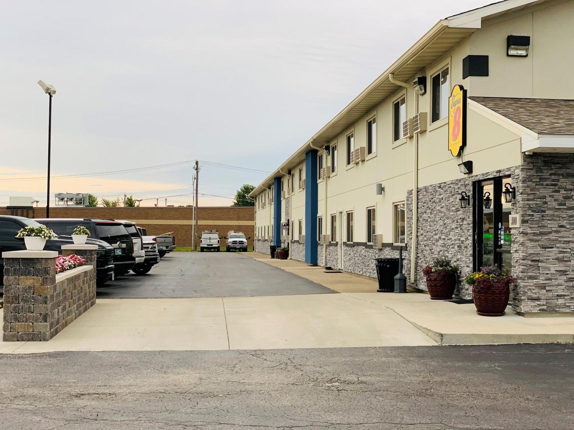 Motel Super 8 By Wyndham Moberly Mo Zewnętrze zdjęcie
